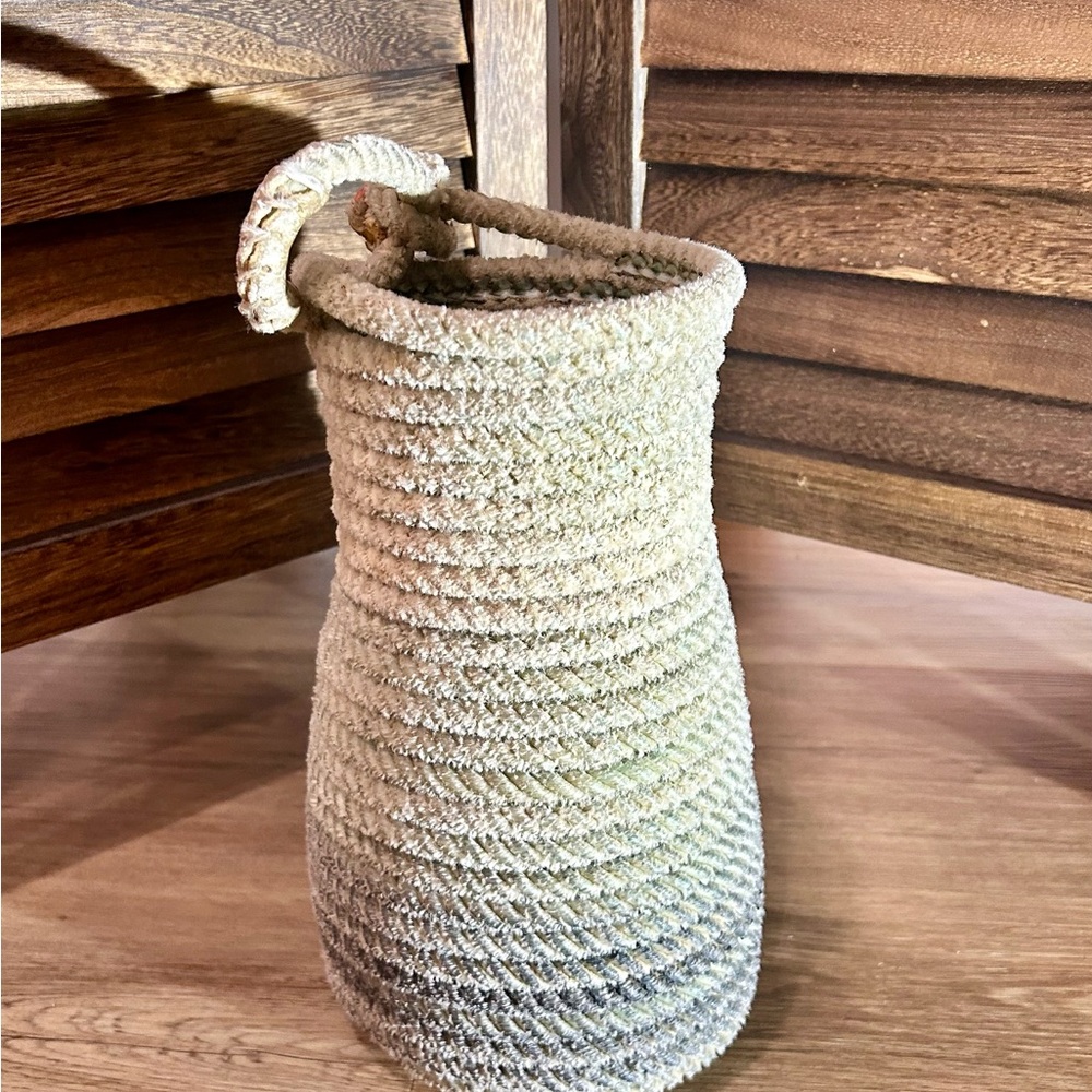 Handwoven Lasso Western Rope Basket Southwestern Cowboy Lariat Vase 5x10” Decor